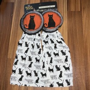 Disney Hocus Pocus Thackery Binx Towels